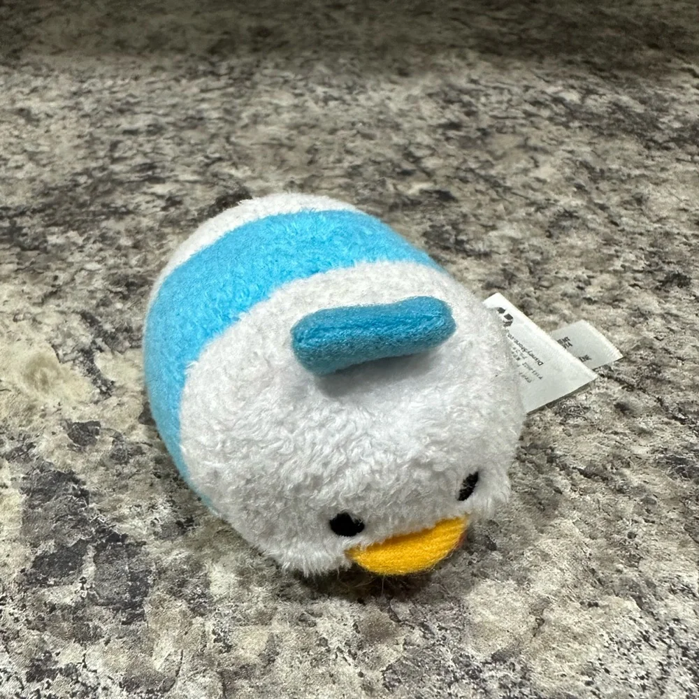 Disney Tsum Tsum Donald Duck Collectible Mini 3” Plush Toy